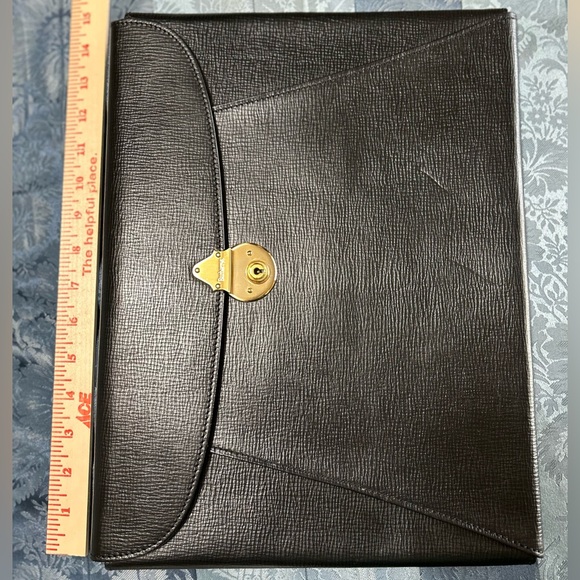 Authentic Burberrys Vintage Black Leather Locking Documents Case w Key Clean! - Picture 5 of 16